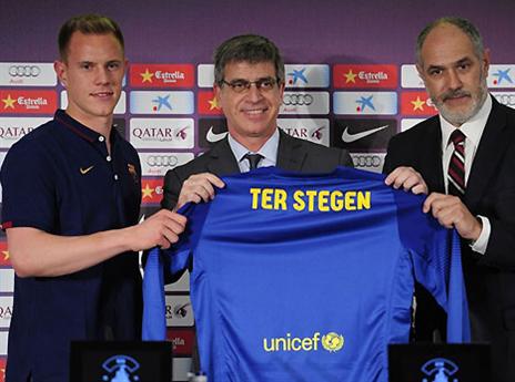 חדש בין הקורות. טר שטגן והחולצה החדשה