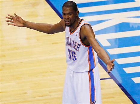 דוראנט, שוב נותר בידיים ריקות (GETTYIMAGES)