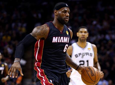 ג'יימס. היה בזון (gettyimages)