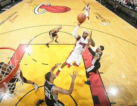 ג'יימס. כל העיניים עליו כעת (gettyimages)