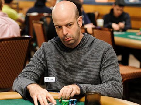 גם הוא שם, שוב