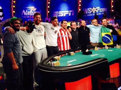 אחד מהם יהיה אלוף העולם. התשובות בנובמבר