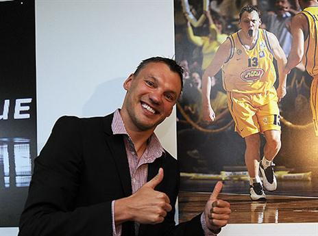 בקרוב - גרסת המאמן (מכבי ת"א, האתר הרשמי)