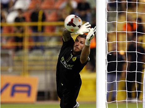 יש לו חלק בגול השני. קליימן (עודד קרני)