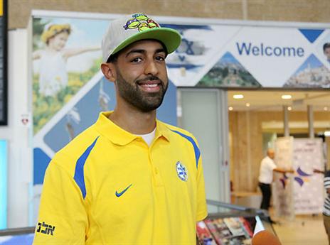 רנדל. כבר התרגל לצבע הצהוב (האתר הרשמי)