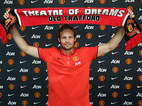 כן, גם הוא ביונייטד. בלינד