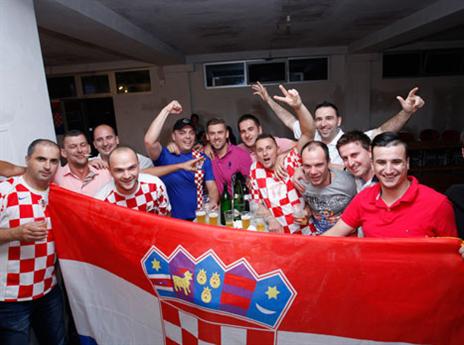 קרואטיה חגגה לתוך הלילה