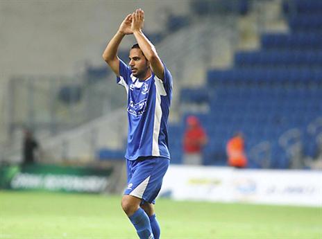 נפרד מהקהל. אסולין (אלן שיבר)