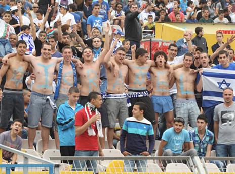 תהיה חגיגה ביציעים. ומה על הדשא? אוהדי הנבחרת בפעולה (אלן שיבר)