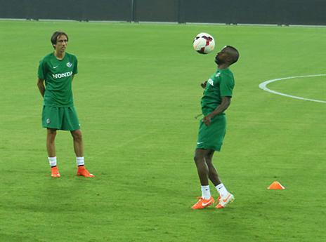 טוואטחה ובניון. שניהם כנראה לא ישחקו מול עכו