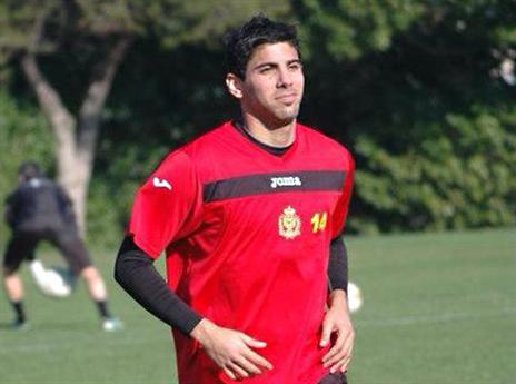 צעירי. יקבל את המושכות כבר במשחק הראשון