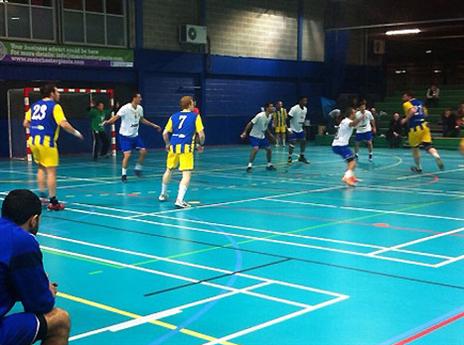 הישג לחולון באנגליה (איגוד הכדוריד)