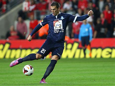 יובנוביץ' עם השלישי (עודד קרני)