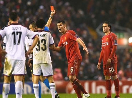 השופט בכלל ראה מה קרה? (gettyimages)