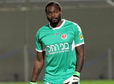 חוזר לבלומפילד. אדל (אלן שיבר)