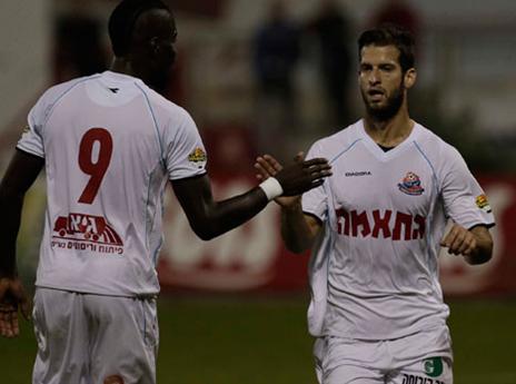 הנה הוא חוזר (צילום: צפריר אביוב)