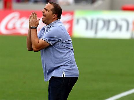 המאמן לא נתן ליצחק הרבה הזדמנויות (אלן שיבר)