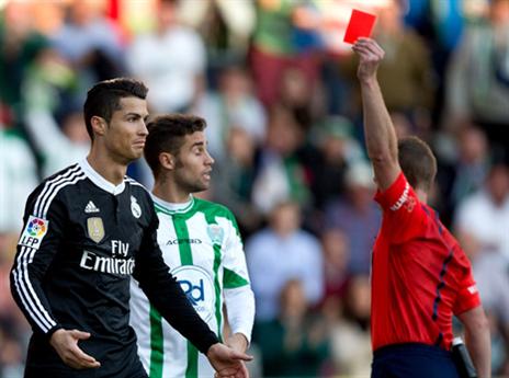 ספג אדום ישיר. רונאלדו (GETTYIMAGES)