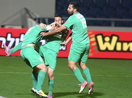 נותרו במקום השני באופן דרמטי (אלן שיבר)