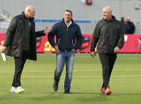 לפני השריקה קלינגר עוד חייך (אלן שיבר)