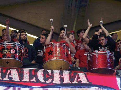 אוהדי הפועל י-ם. באו מצויידים (אלן שיבר)