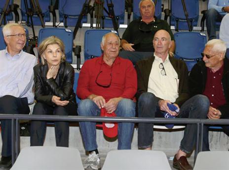 גם כוכבי העבר (אלן שיבר)