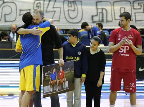 הכל התחיל בטקס מרגש (אלן שיבר)