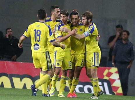 בפעם ה-26 העונה, הצהובים חוגגים עם זהבי (צילום: אלן שיבר)