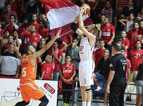 שתי שלשות בפתיחה (אלן שיבר)