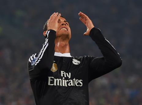 מתבאס שזהבי לפניו? (getty)