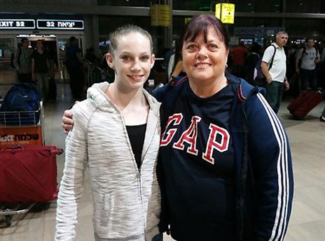 מתרגשת. פלדון