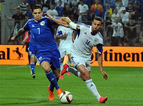 בן שהר מול בוסניה. המונדיאל מתרחק (AP)