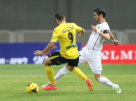 קריאף. ילבש מדים אחרים