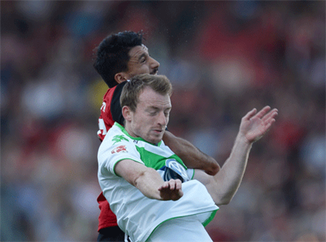 אלמוג כהן. שוב ייאלץ לשבת בחוץ (Getty)