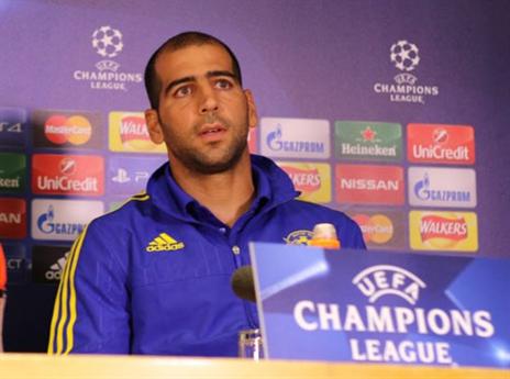 טל בן חיים במסיבת העיתונאים (האתר הרשמי של מכבי ת"א)