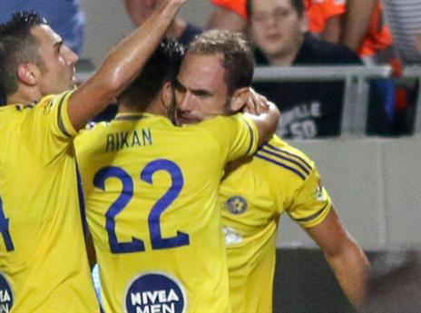 אחרי 3 הפסדים, האלופה שוב מחייכת (צילום: דני מרון)