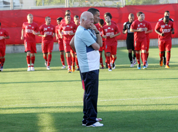 יחזור לקדנציה נוספת באדום? קשטן