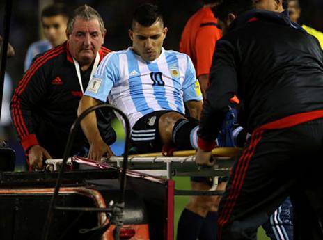המטרה: ליברפול. אגוארו לאחר הפציעה (gettyimages)