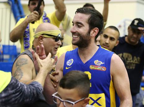 הוביל ברבע ה-4. אוחיון (צילום: אלן שיבר)