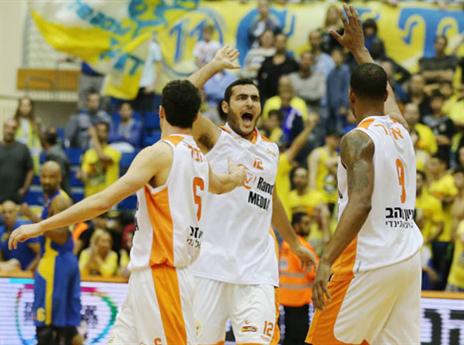 הפסד ביתי ראשון לראשל"צ (צילום: אלן שיבר)