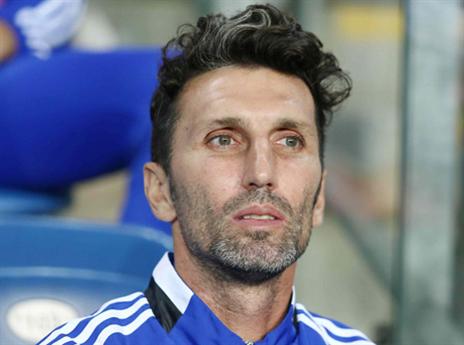 בנאדו. נתקל במשוכה גבוהה (אלן שיבר)