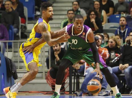 וויל תומאס. חגג בצבע הצהוב (Getty)