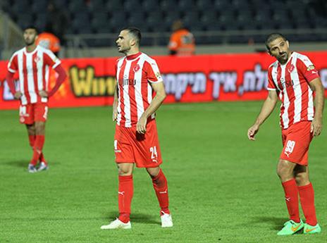 "כולם ברי עזיבה". שחקנים הפועל ת"א (דני מרון)