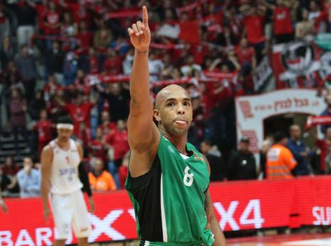 קיבל פירגונים גם מהקהל האדום. ורגאס