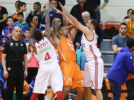 סימפסון הולך לאיבוד מול ירושלים (אלן שיבר)