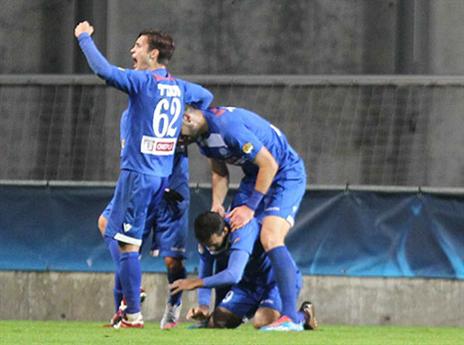 השערים הגיעו מ-2 קרנות שלו. מונרוי