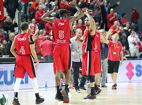 האדומים חגגו בהיכל שלמה (אלן שיבר)