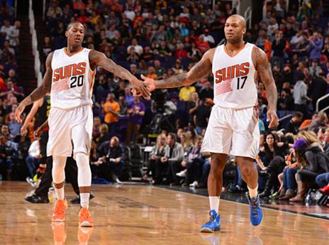 פיניקס חוגגת, שיקאגו מחייכת מהצד (getty)