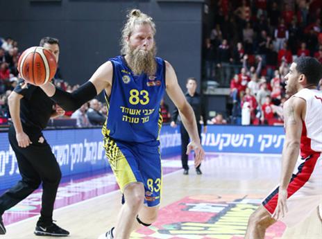 הקהל עדיין אוהב אותו. שולדבראנד (אלן שיבר)