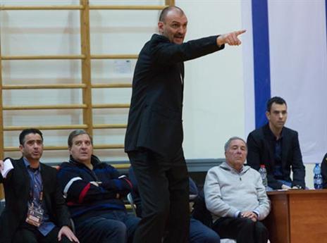 ינסה להחזיר את שחקניו לתלם (עודד קרני)